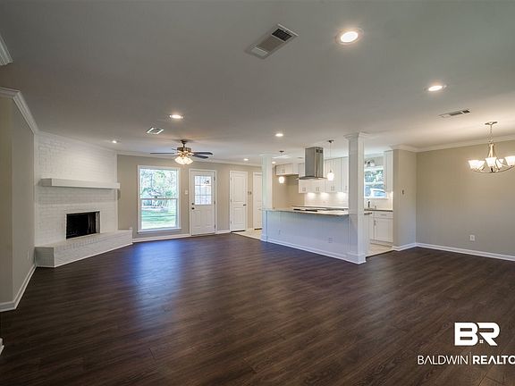 3rd image of 8250 W Rachael Dr
