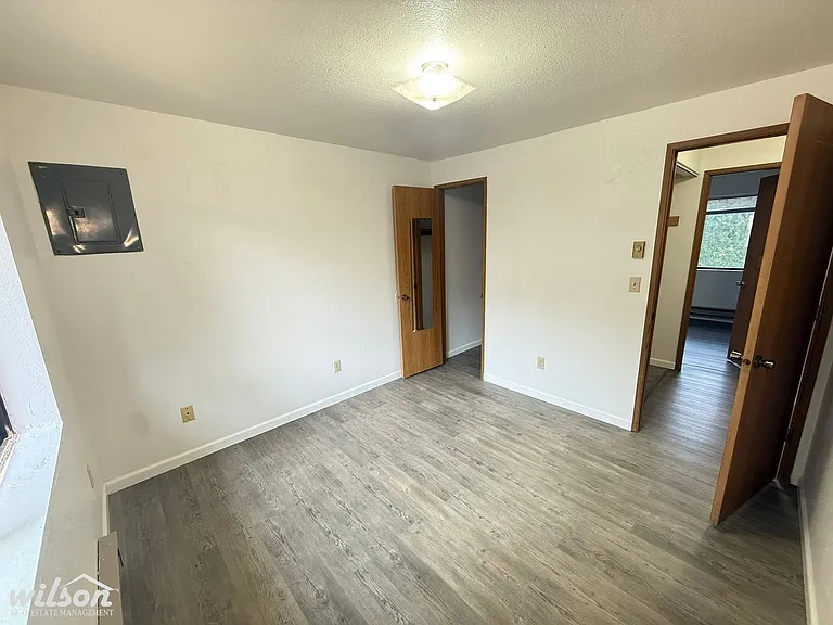 1206 Voelker Ave — Photo 7