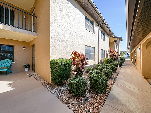 4th image of 240 Lewis Cir APT 513