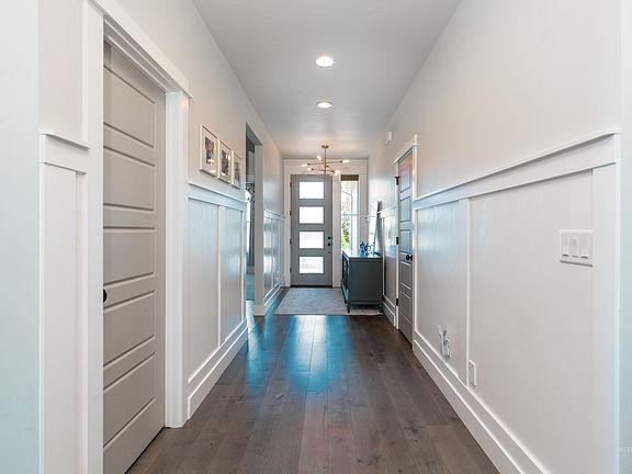 3rd image of 2641 N Whitebird Pl