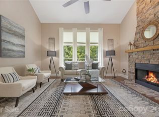 640 Powder Horn Ln, Indian Trail, NC 28079