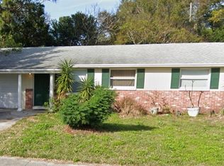 8749 79th Pl, Seminole, FL 33777