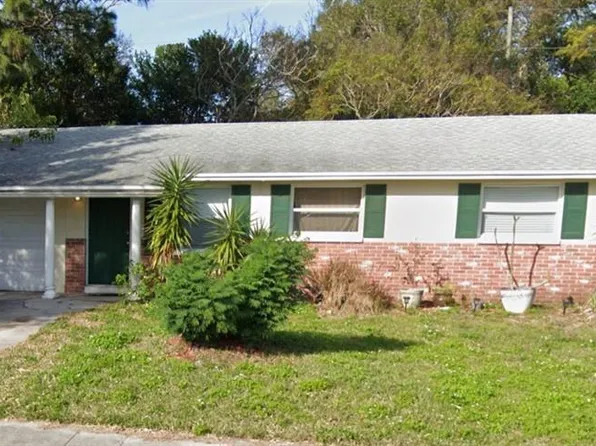 8749 79th Pl, Seminole, FL 33777