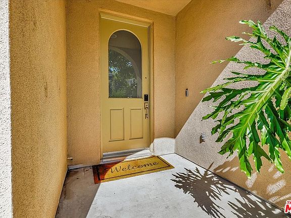 5th image of 5649 Como Cir
