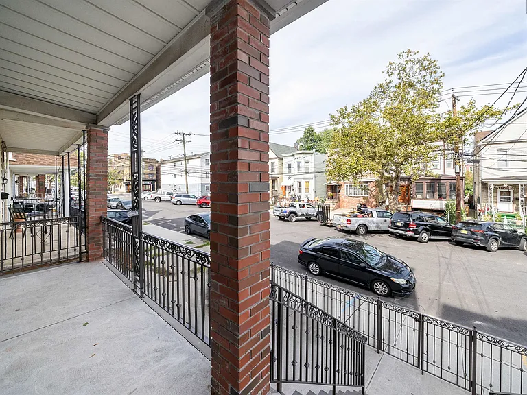 39 Winfield Ave #2 — Photo 34