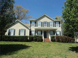 2832 Heather Ridge Dr, Henrico, VA 23231
