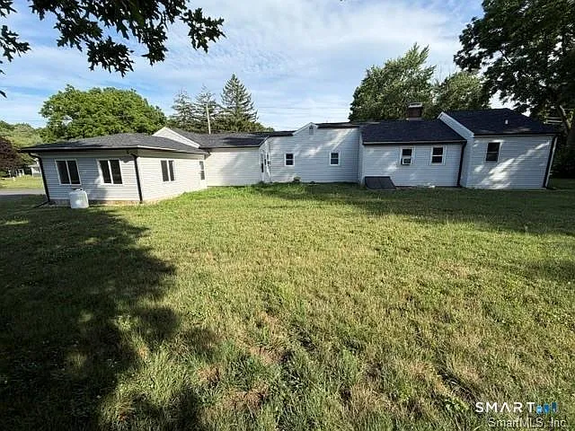 3 bed, 1.0 bath, 1617 sqft, $2,850 — Photo 4