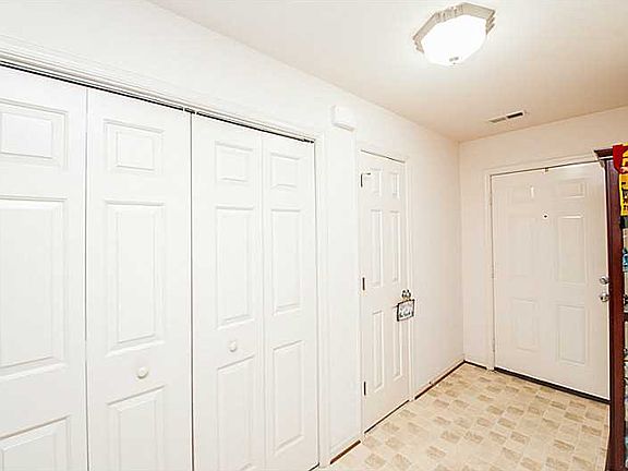 5th image of 3806 County St