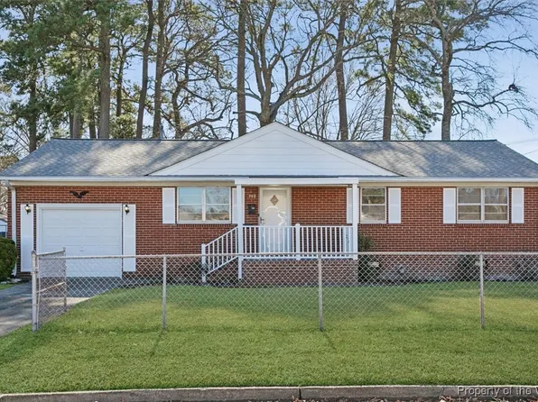 702 Willow Dr, Newport News, VA 23605