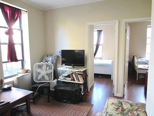 Rented by Mark David | media 69