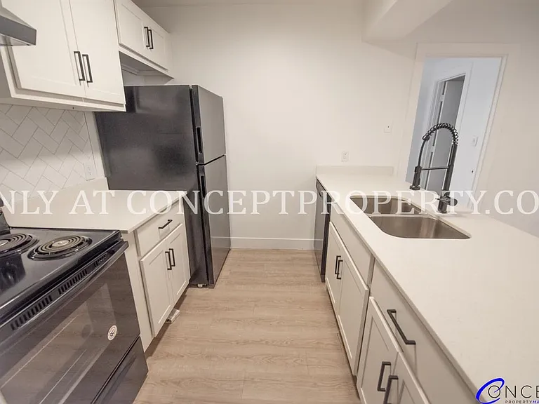Lofts on 5th — Photo 143