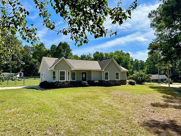 3rd image of 178 Lee Road 977