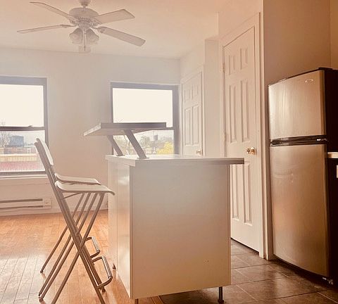 2nd image of 2939 W Girard Ave Floor 3
