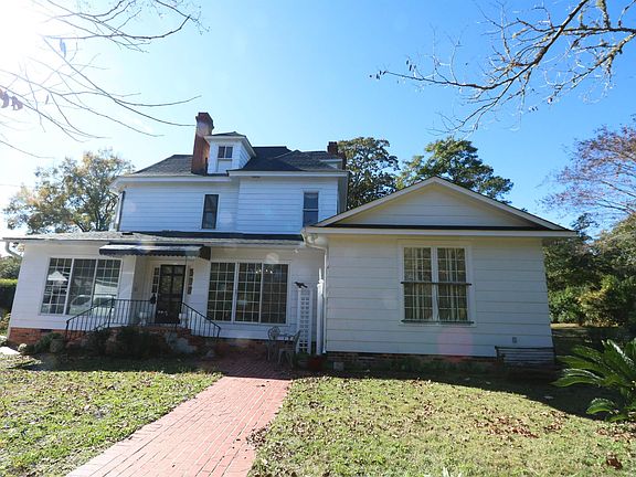3rd image of 1710 Fair St