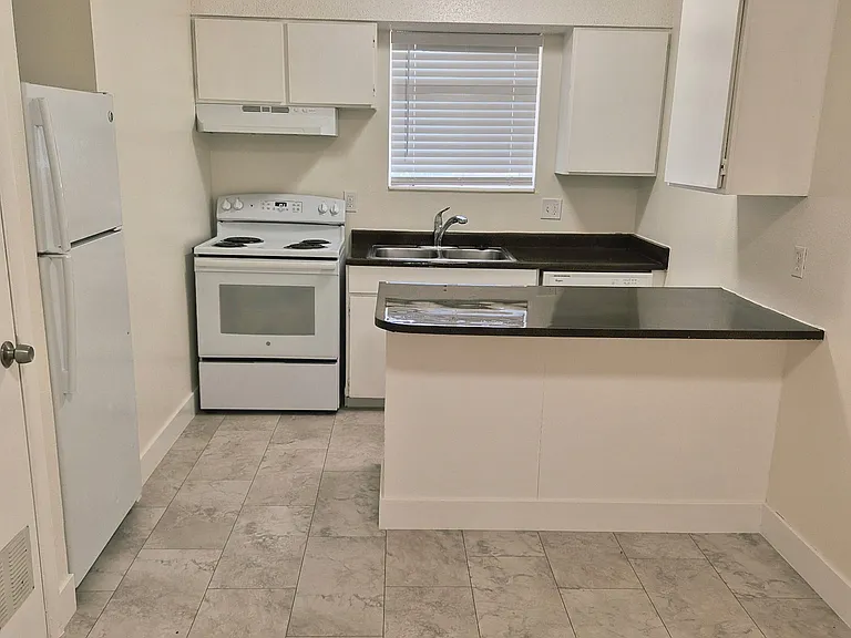 Magnussen Apartments — Photo 2
