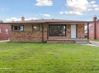 2434 Medford St, Trenton, MI 48183