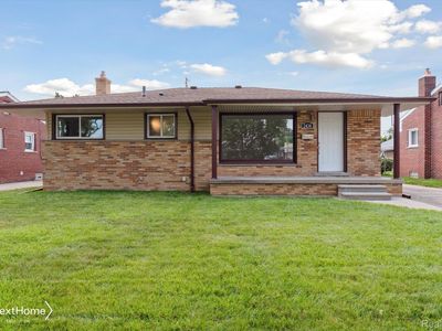 2434 Medford St, Trenton, MI, 48183