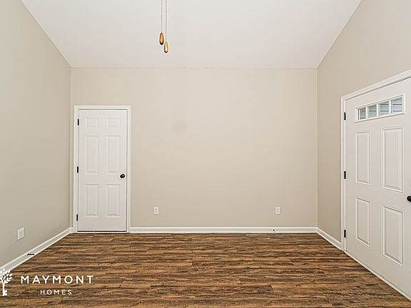 4th image of 595 Kincaid Cove Ln