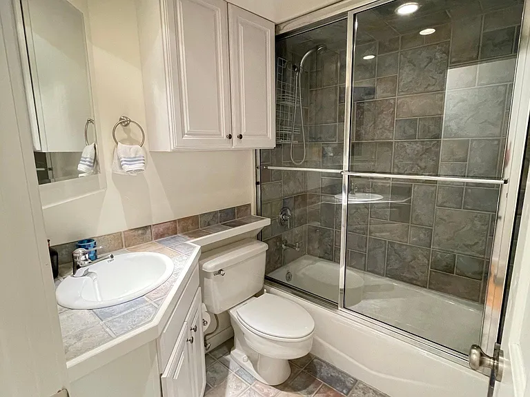 916 E Hopkins Ave #102 — Photo 8