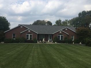 9543 Whippoorwill Ln, Columbia, IL 62236