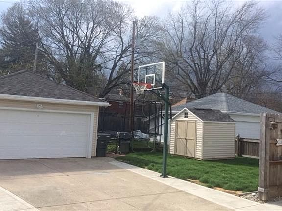4th image of 2523 Malvern Ave