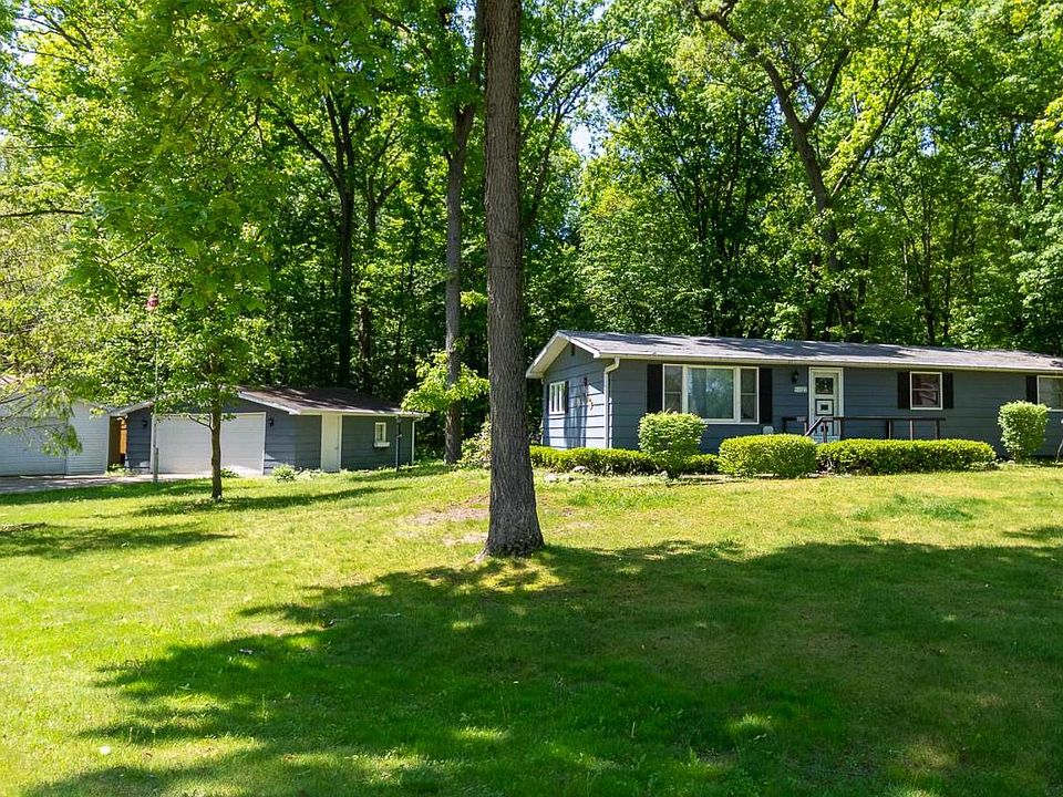 1st image of 51023 Woodhaven Dr