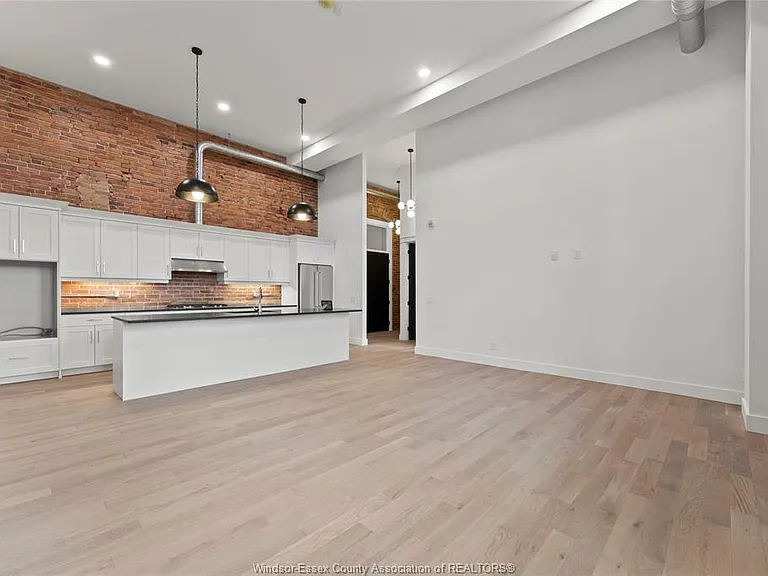 247 Brock St #201 — Photo 18