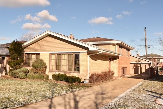 1st image of 4840 W 106th Pl