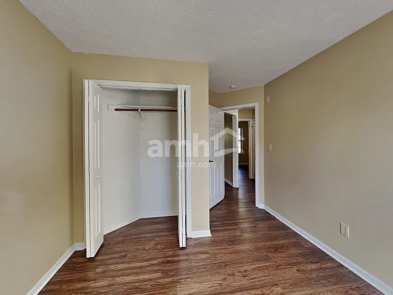 258 Longfellow Ln — Photo 14