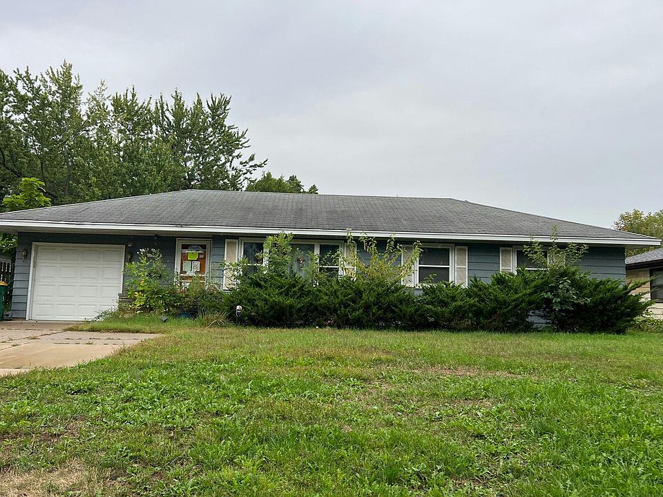 1st image of 6815 Dudley Ave N