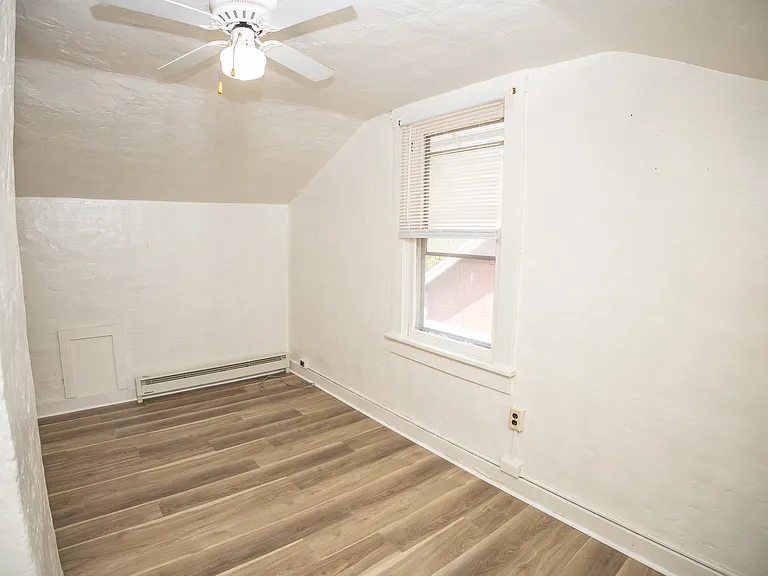 1112 E Miller St #B — Photo 12