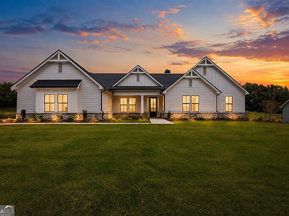 2nd image of 131 Maney Dr