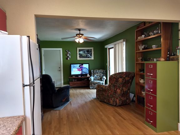 4th image of 399 NW 7th St