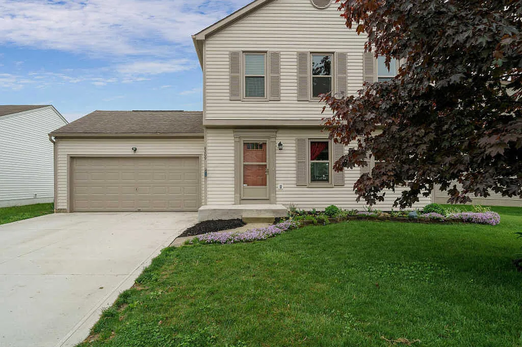 8209 Old Ivory Way photo 1