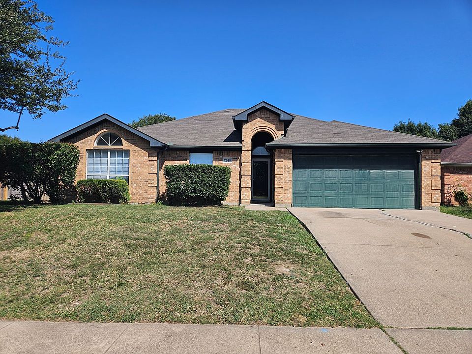 1st image of 2918 Hollow Oak Dr
