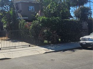 736 W 41st Pl, Los Angeles, CA 90037