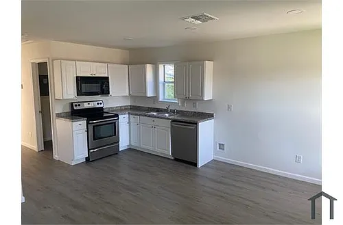 1502 Menchaca St Photo 1