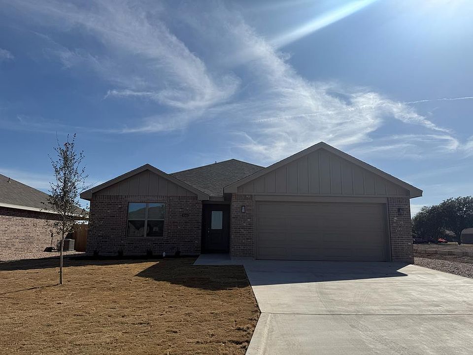 1st image of 3141 Cedarhill Dr