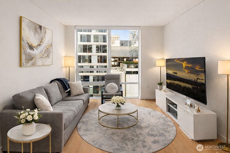 2nd image of 121 Stewart Street #603