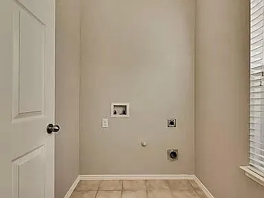 1321 Live Oak Ln — Photo 17