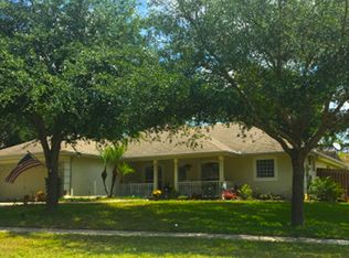 664 Winding Lake Dr, Clermont, FL 34711
