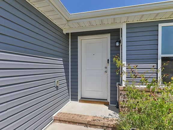 3rd image of 1333 E Price Street