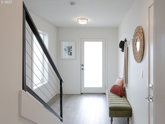 Entrance/Foyer>