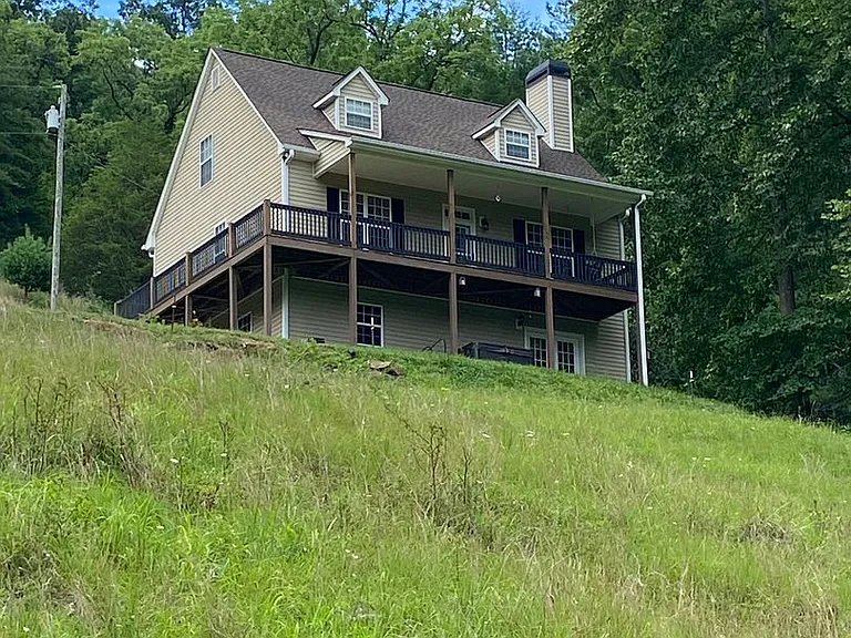 210 Triple Fork Rd — Photo 2