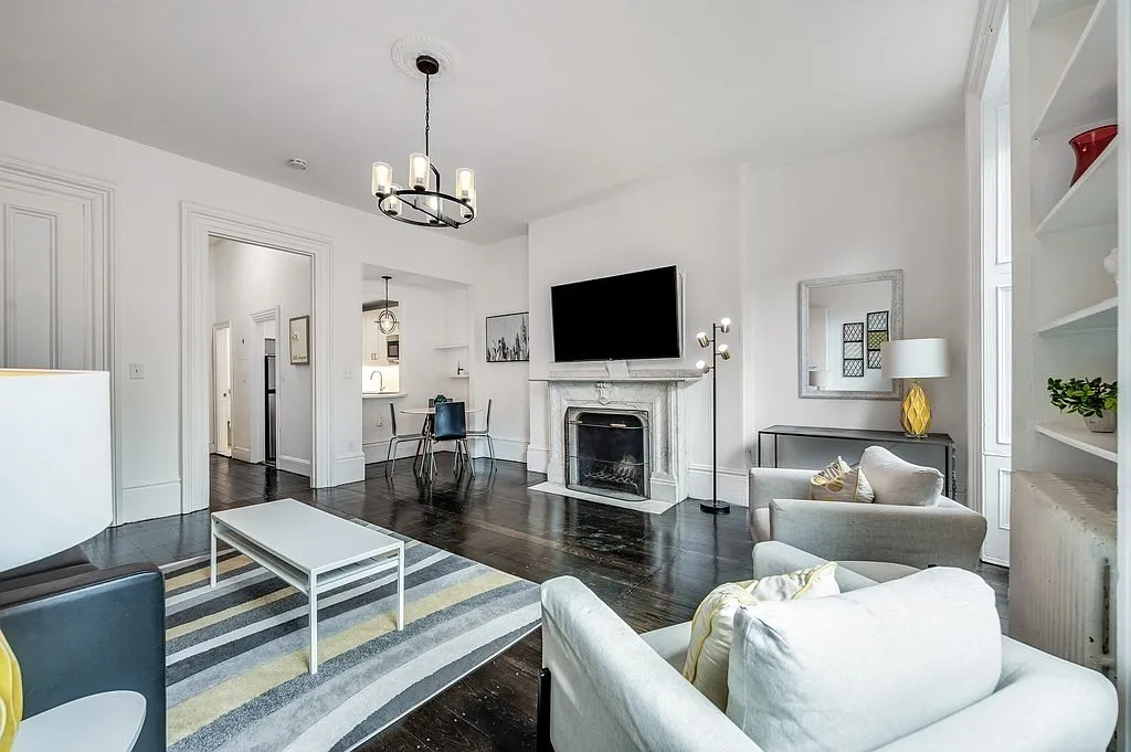 Studio, 1.0 bath, 481 sqft, $3,250 — Photo 2