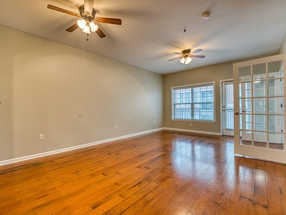 3rd image of 665 Tennessee St APT 307