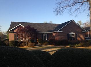 36 Woodlake Dr, Manning, SC 29102