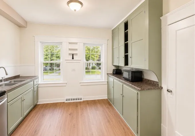 99 Custer St #1 — Photo 9