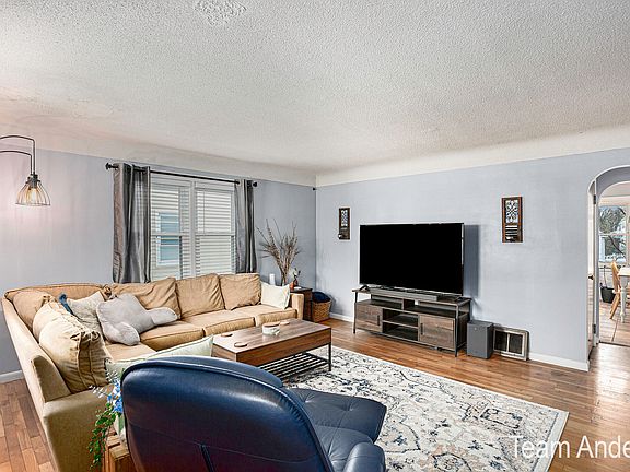 5th image of 916 Dorothy St NW