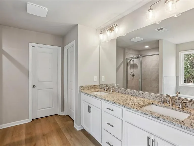 2099 Easterwood Ter — Photo 20